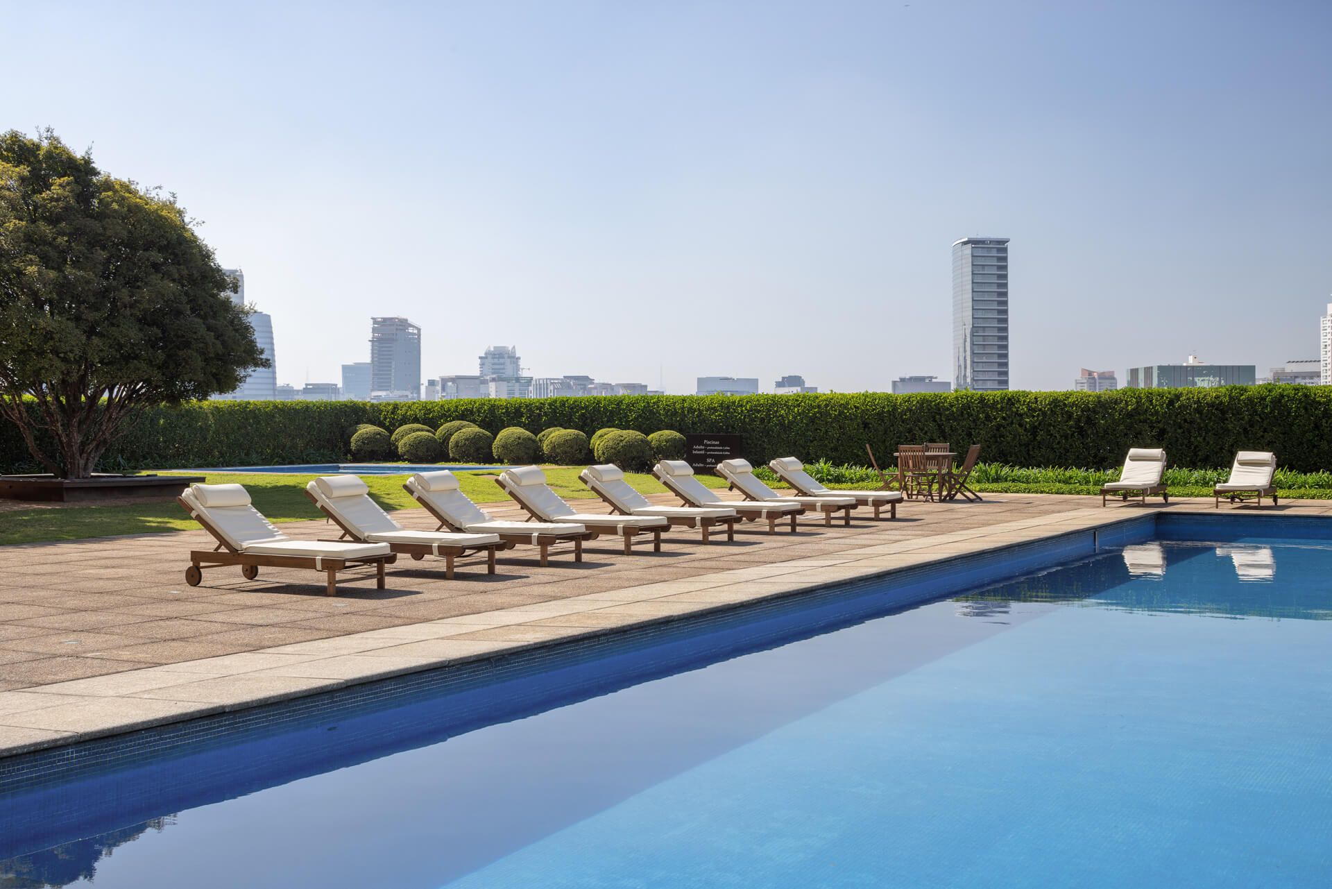 Piscina Descoberta | Parque Cidade Jardim